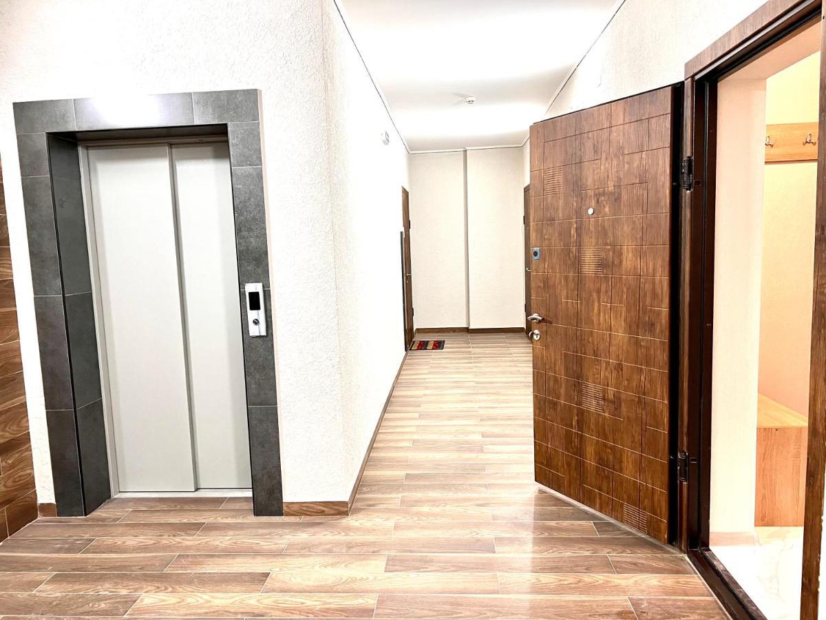 Osapart Hotel In A Complex Semycvit 2 Lemberg Exterior foto